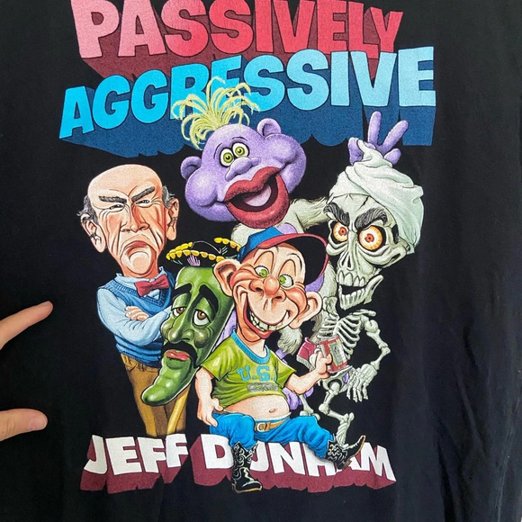 EUC |‎ Jeff Dunham men’s Passively Aggressive Tour tshirt — medium - Picture 5 of 5